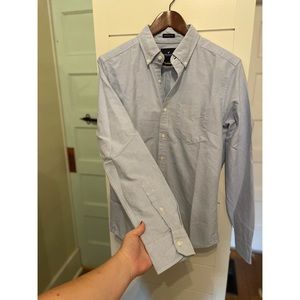 American Eagle Light Blue Long Sleeve Cotton Button Up Shirt